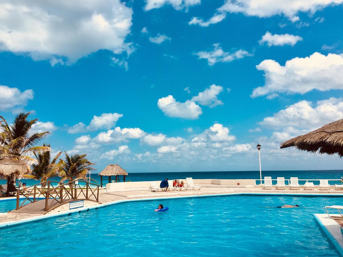 Brisas Sealight Apartment Cancun Exterior photo