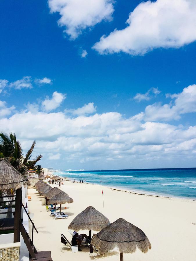 Brisas Sealight Apartment Cancun Exterior photo